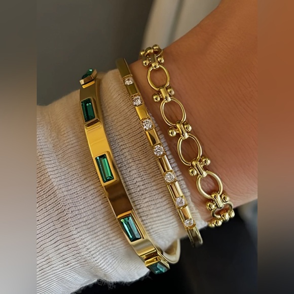 18K Gold Plated Bangle Bracelet*Emerald Green Zircon Baguette Tennis Bracelet*J - Picture 2 of 6